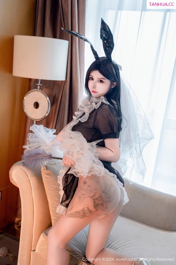   [XiuRen]高清写真图 2024.08.14 No.9010 陈芊儿 丝袜美臀第20张图片